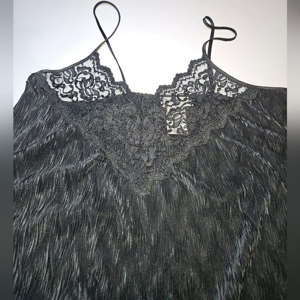 Dentelle black lace detailing slip